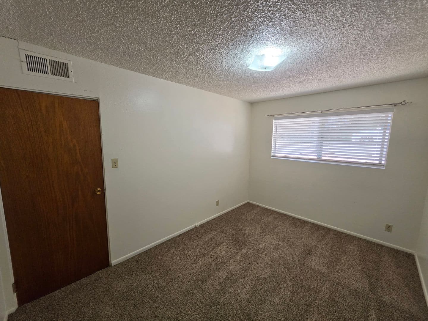 Flagstaff Apartment: W Montvale