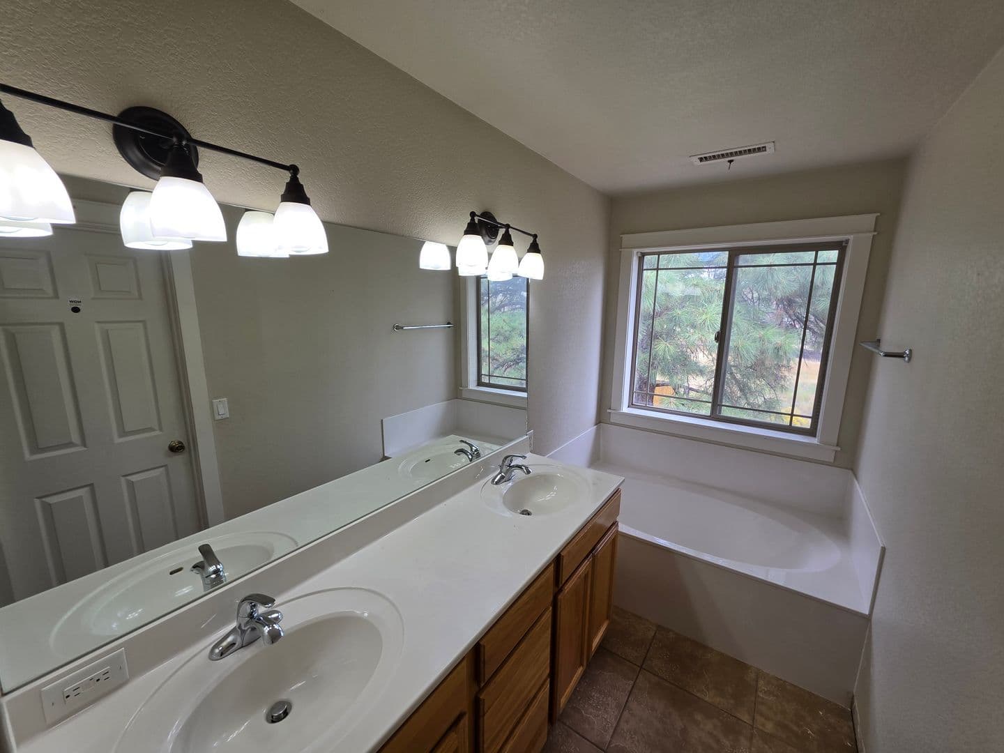 Flagstaff House: 3722 E Avocet Ave