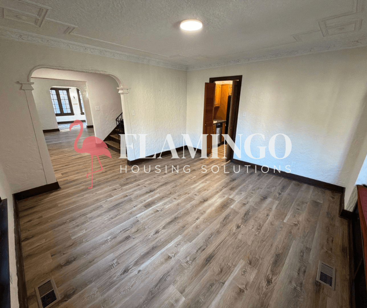 Dayton House: 424 Brookside Drive