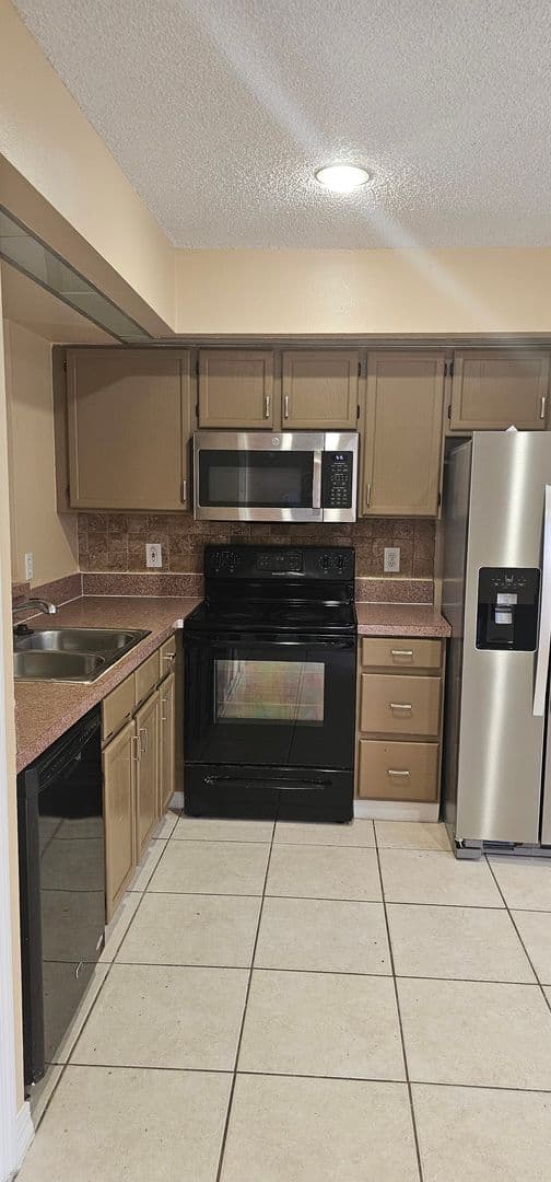 Orlando Townhome: 14686 Laguna Beach Circle