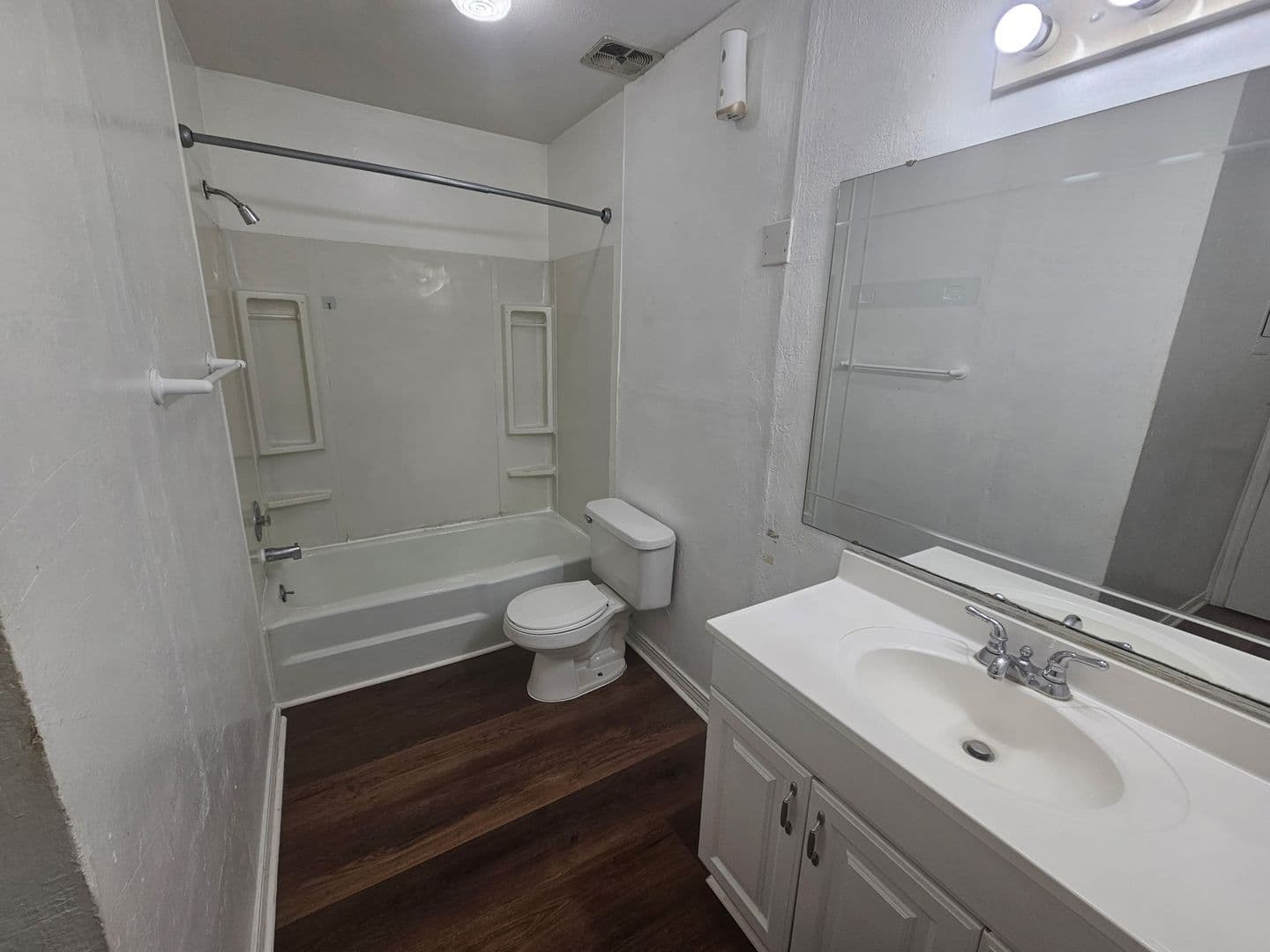 Casselberry House: 226 Georgetown Drive, APT F