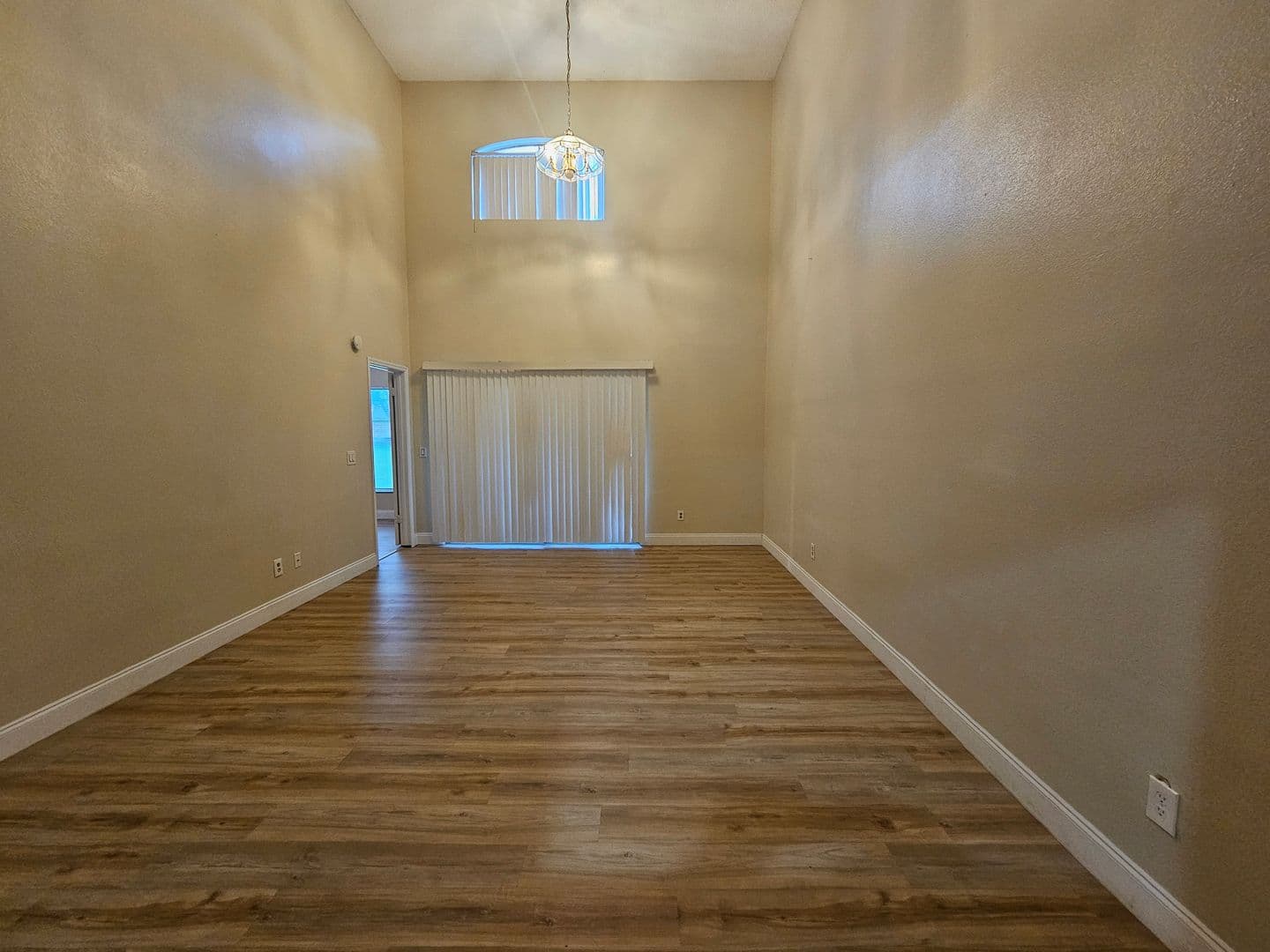 Orlando Apartment: 14508 Laguna Beach Circle