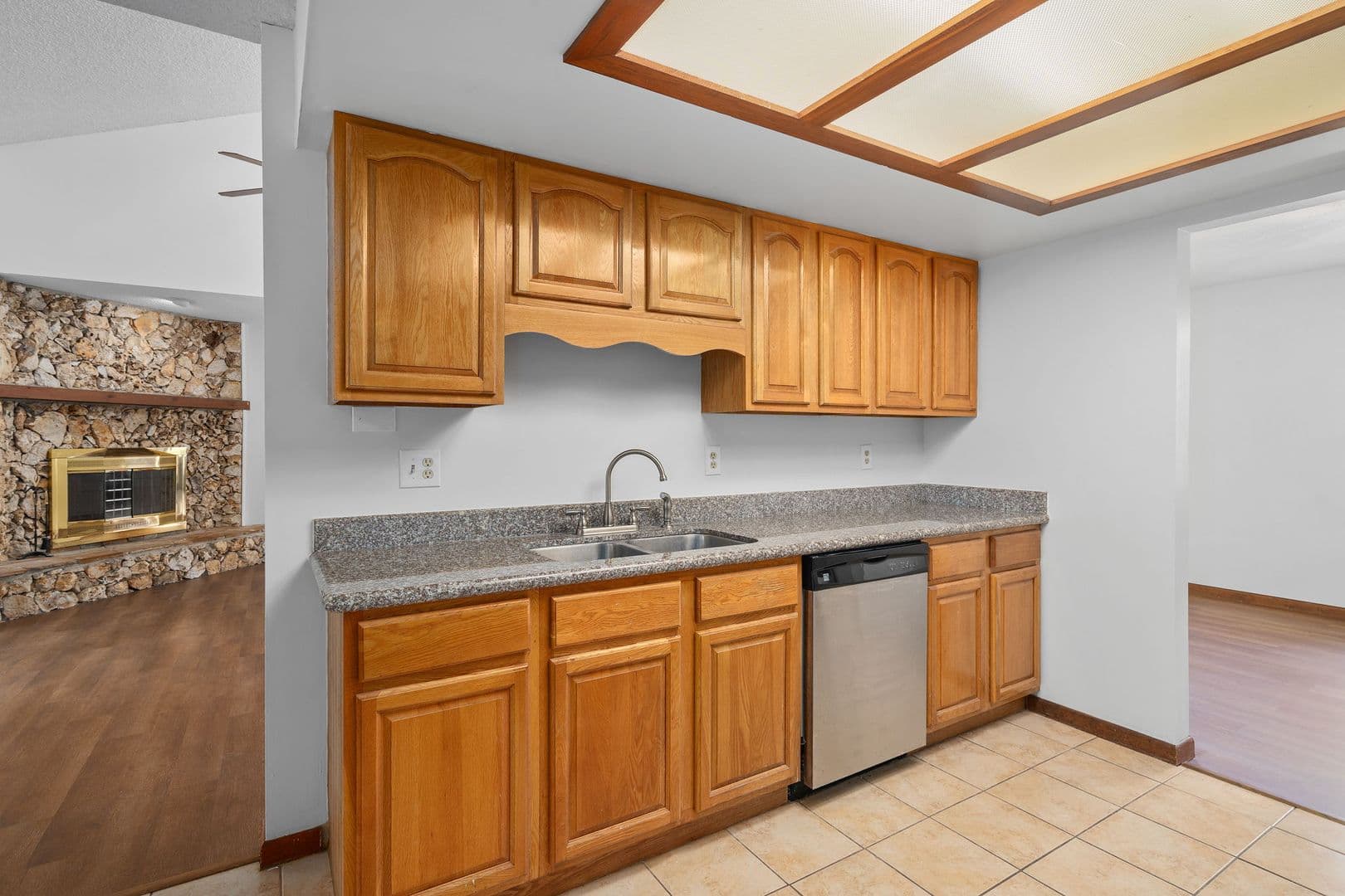 Longwood House: 252 Needles Trail