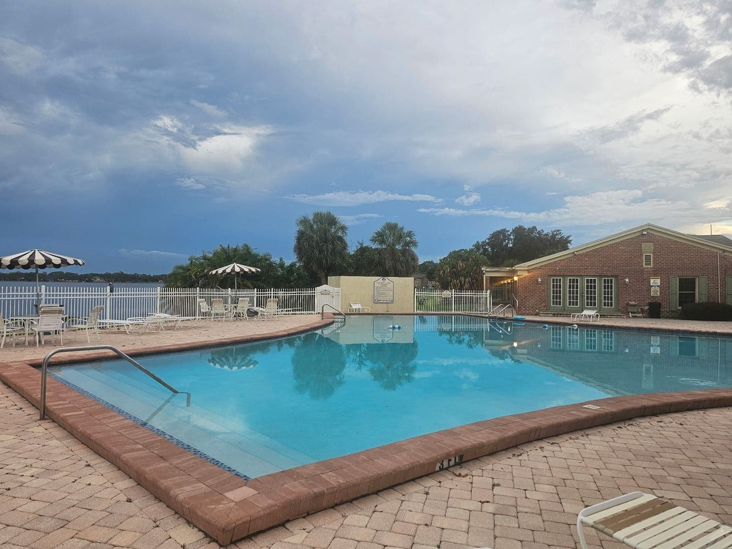 Casselberry House: 226 Georgetown Drive, APT F