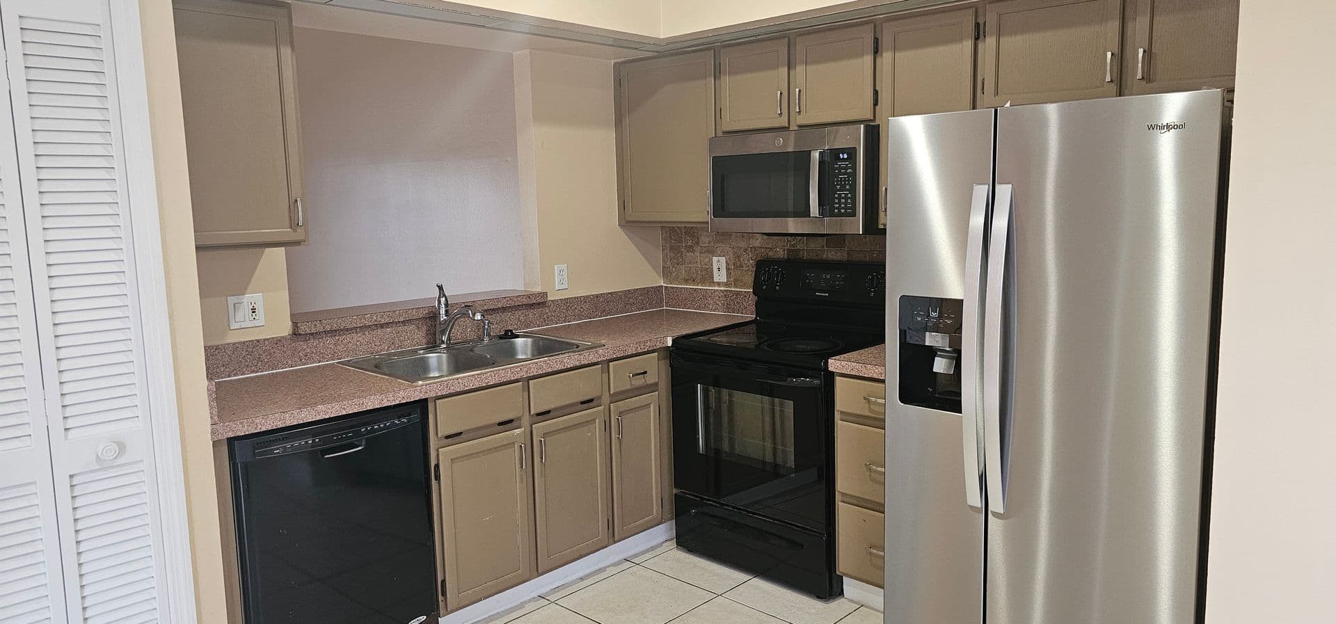 Orlando Townhome: 14686 Laguna Beach Circle