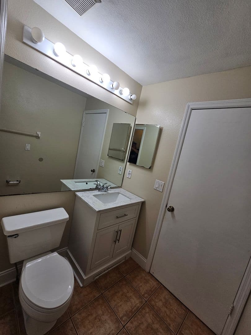 Orlando Apartment: 14508 Laguna Beach Circle