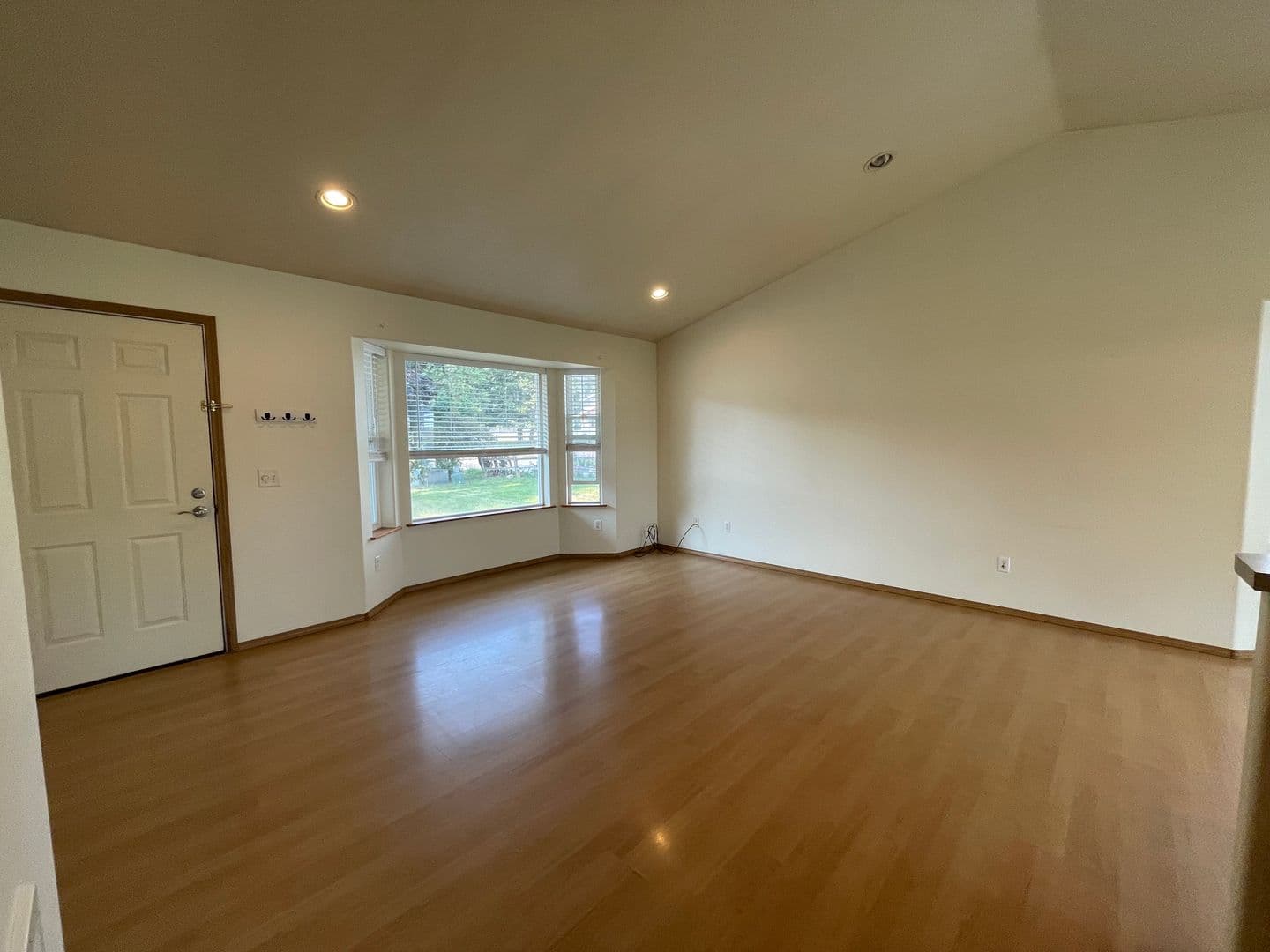 Lakeside House: 105 Ben Williams