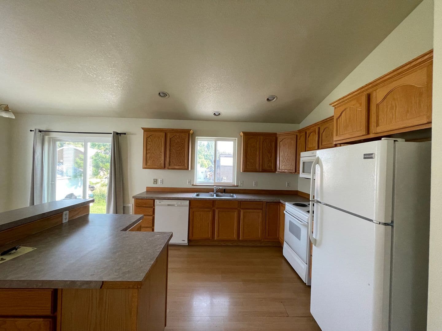 Lakeside House: 105 Ben Williams