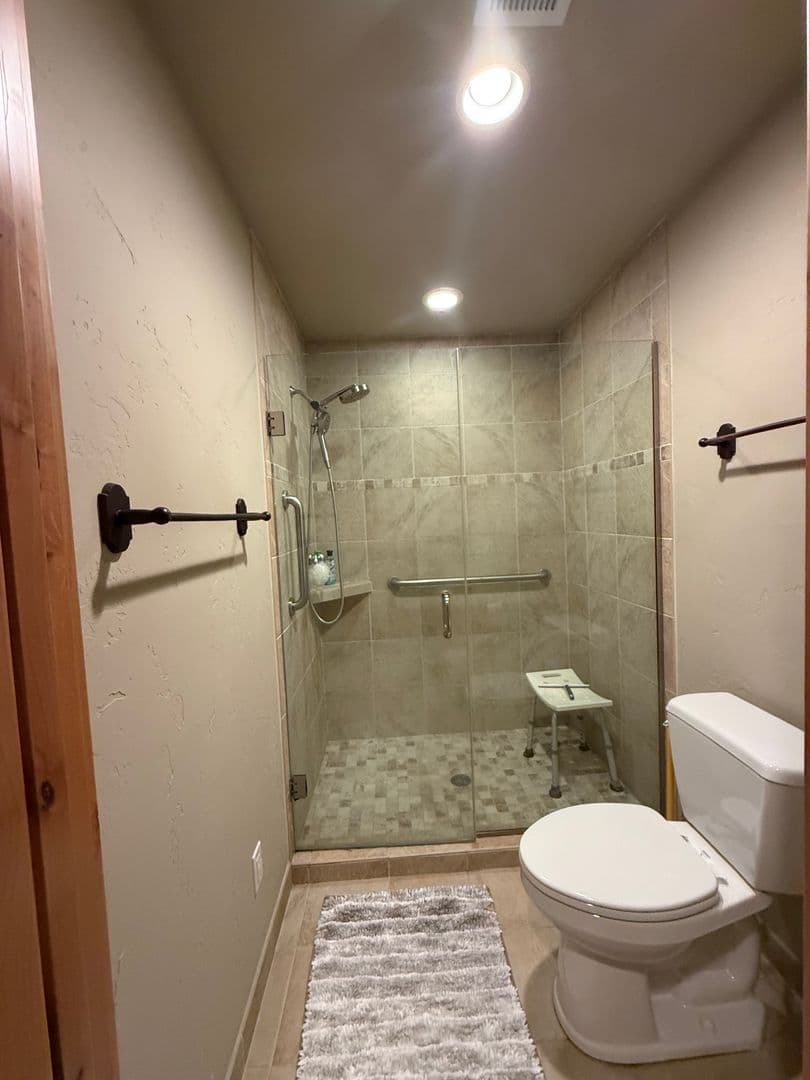 Lakeside Townhome: 352 Jib Lane