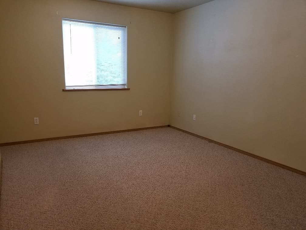 Lakeside House: 105 Ben Williams