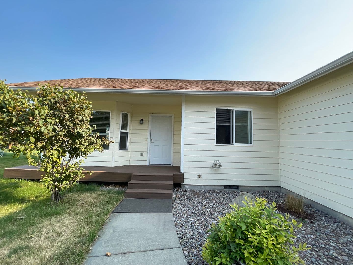 Lakeside House: 105 Ben Williams