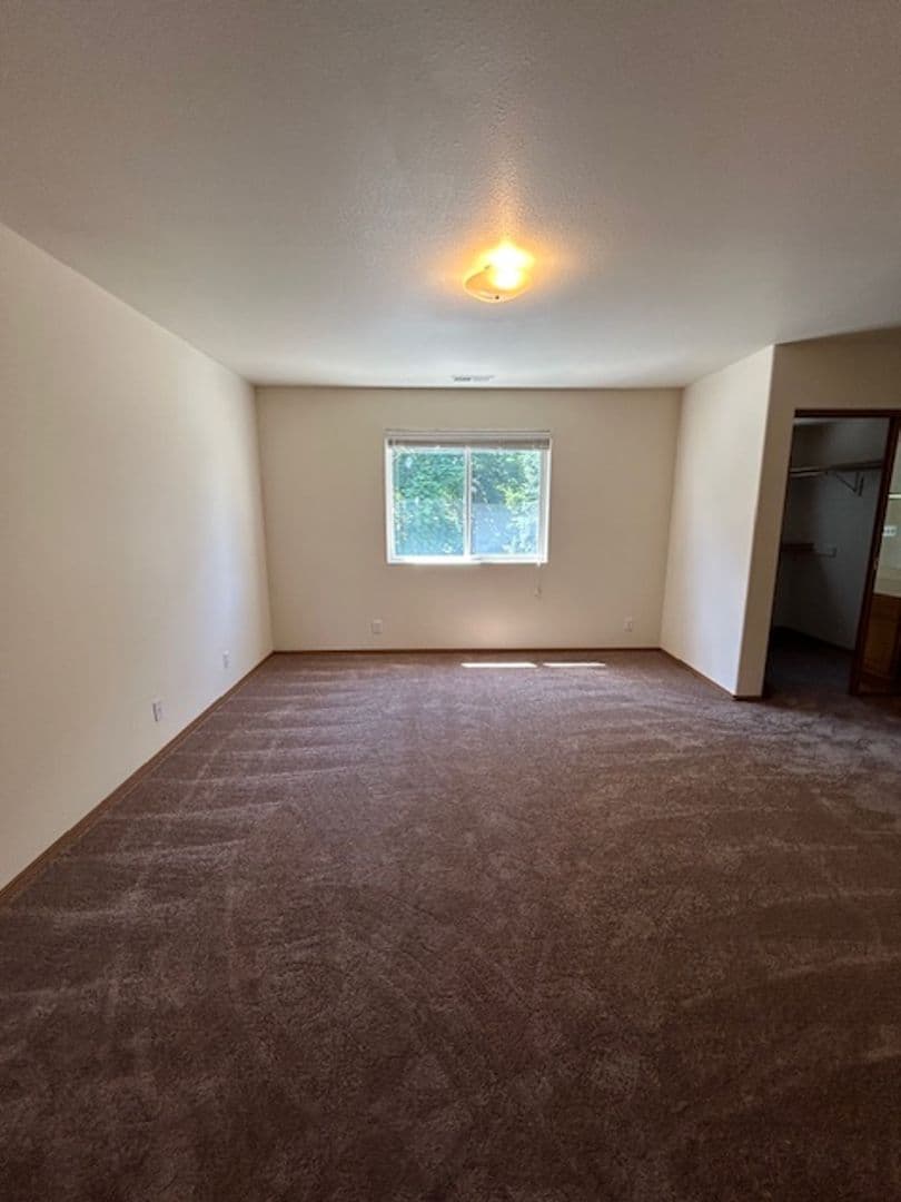 Kalispell House: 129 Bing Court