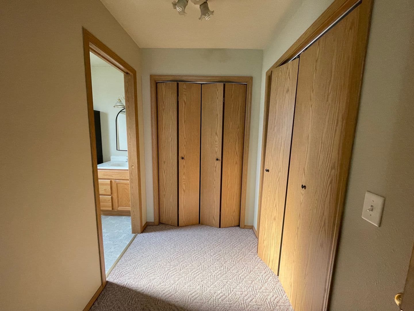 Lakeside House: 105 Ben Williams