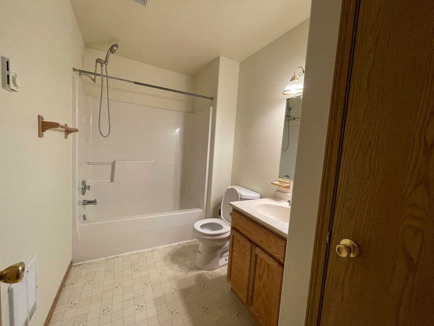 Lakeside House: 105 Ben Williams