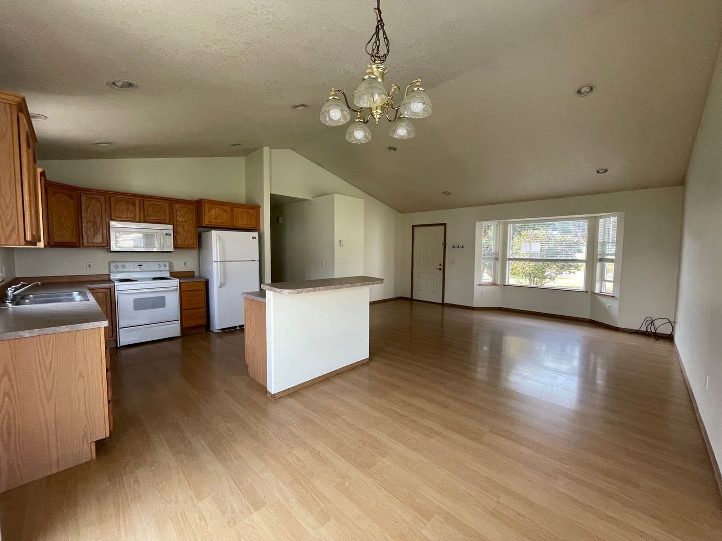 Lakeside House: 105 Ben Williams