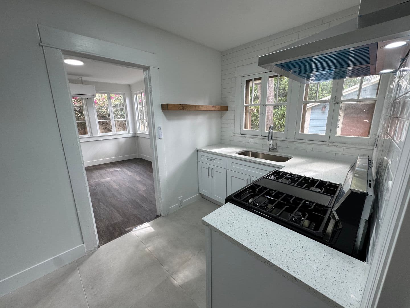 Lakeland Apartment: 732 S Johnson Ave
