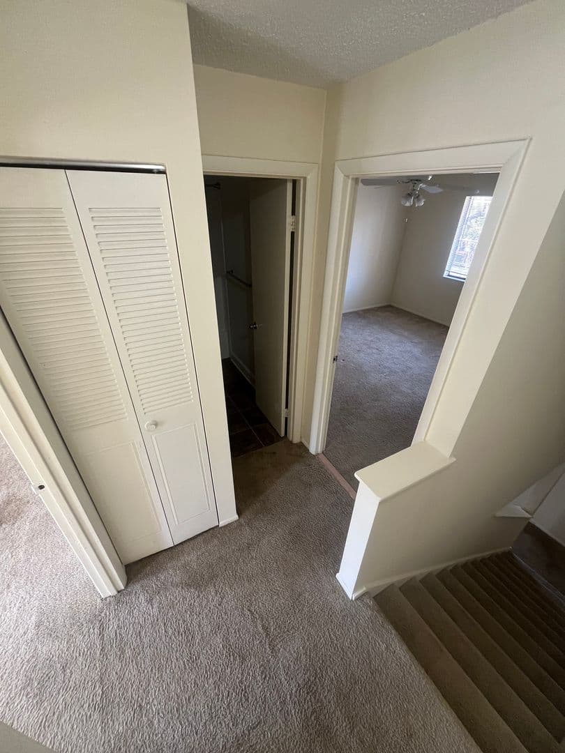 Ocala Townhome: 2201 SE 14TH Ave
