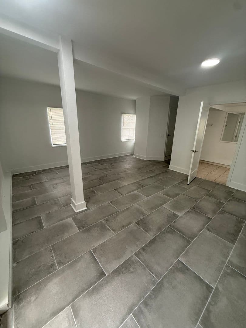 Lakeland Apartment: 732 S Johnson Ave
