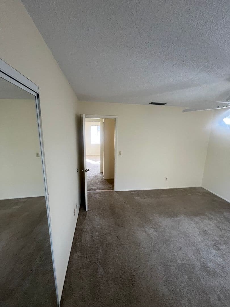 Ocala Townhome: 2201 SE 14TH Ave