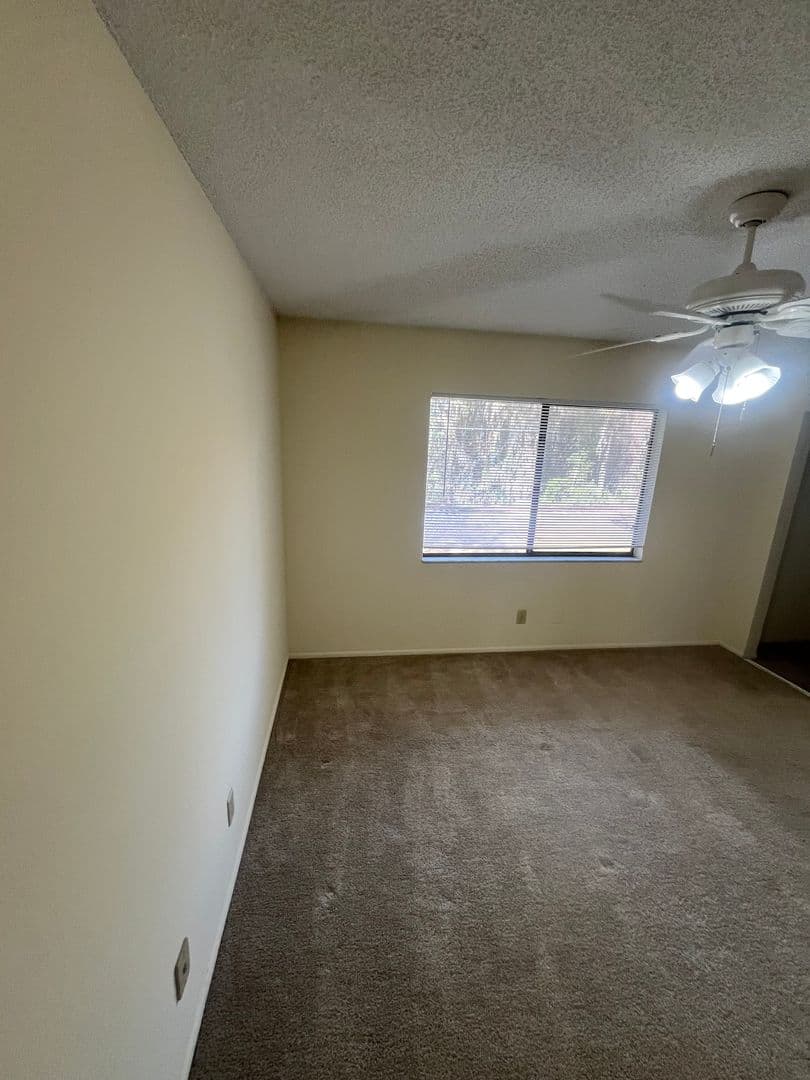 Ocala Townhome: 2201 SE 14TH Ave