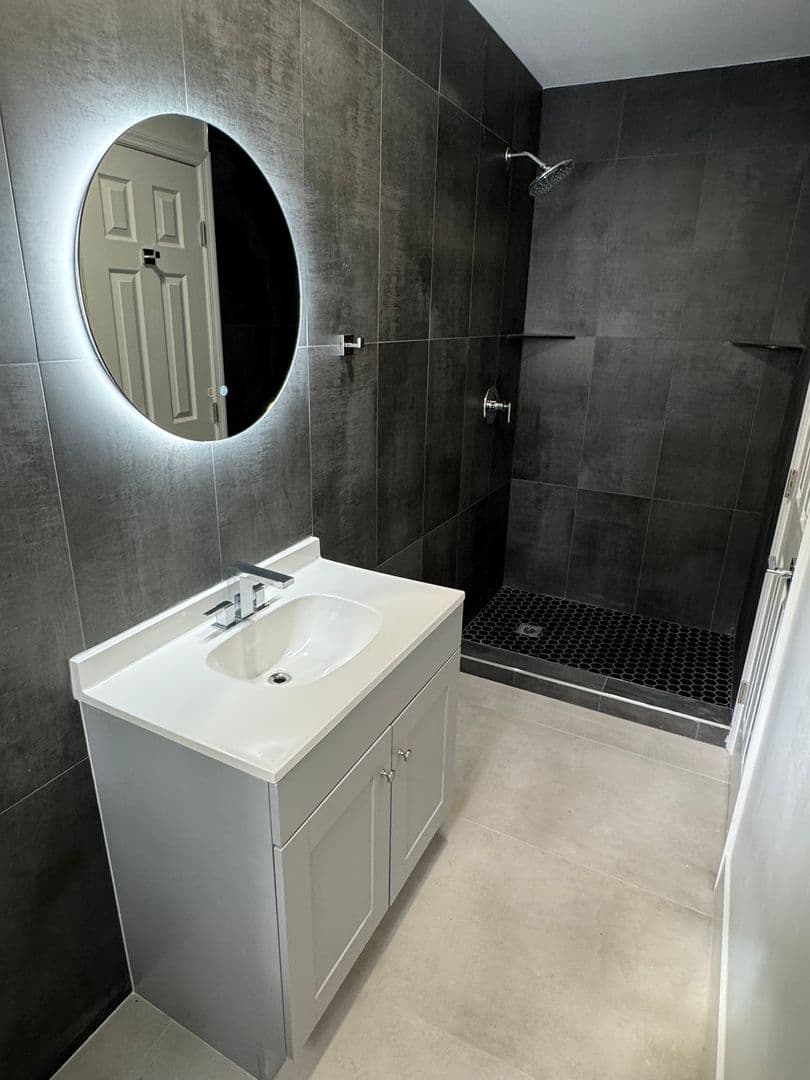 Lakeland Apartment: 732 S Johnson Ave