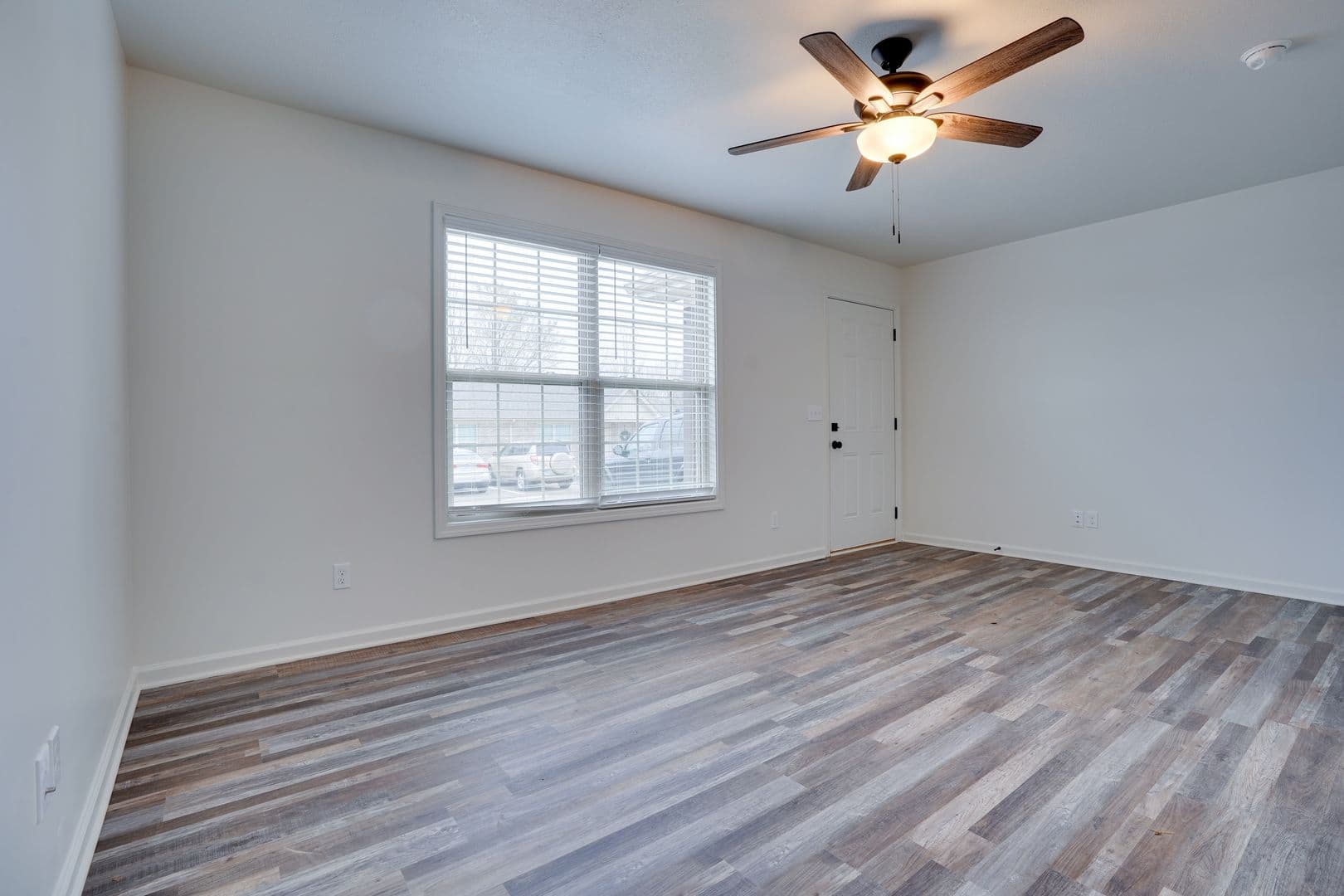 Paducah Apartment: 2057 Holt Road E