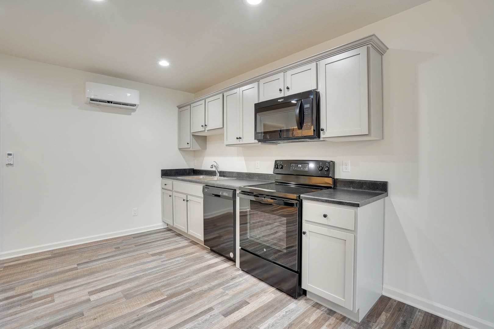 Paducah Apartment: 3470 Trail Head Drive - 81