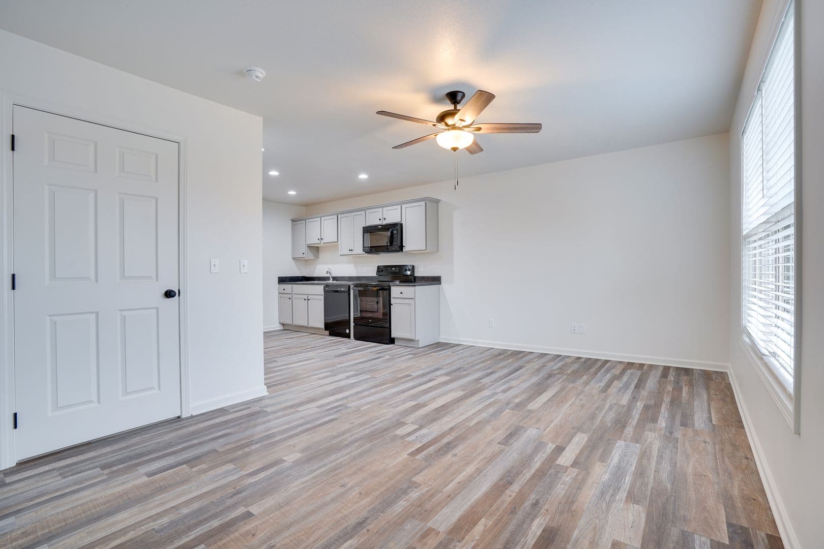 Paducah Apartment: 3490 Trail Head Drive