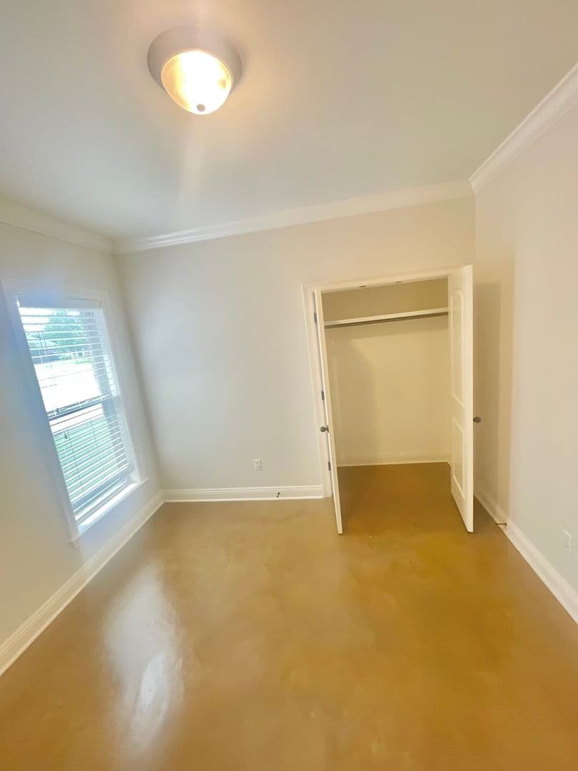 Port Allen House: 2366 Woodland Ct.