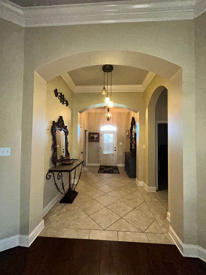 Prairieville House: 41488 Creekstone Ave