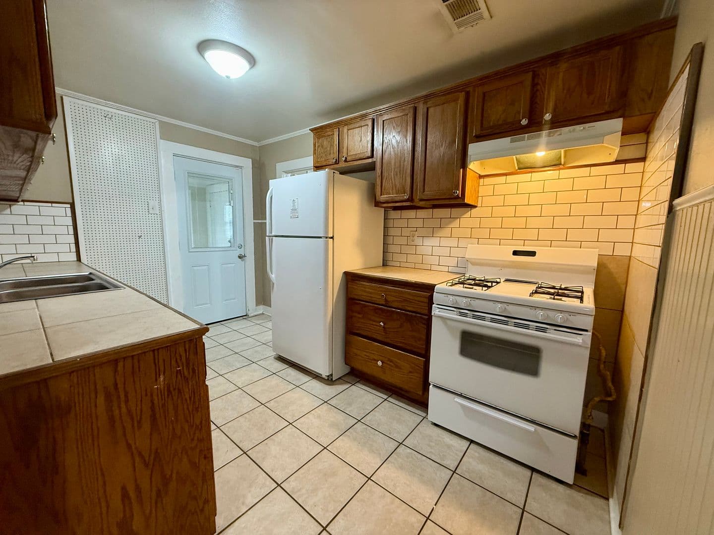 Baton Rouge House: 835 Iris St.