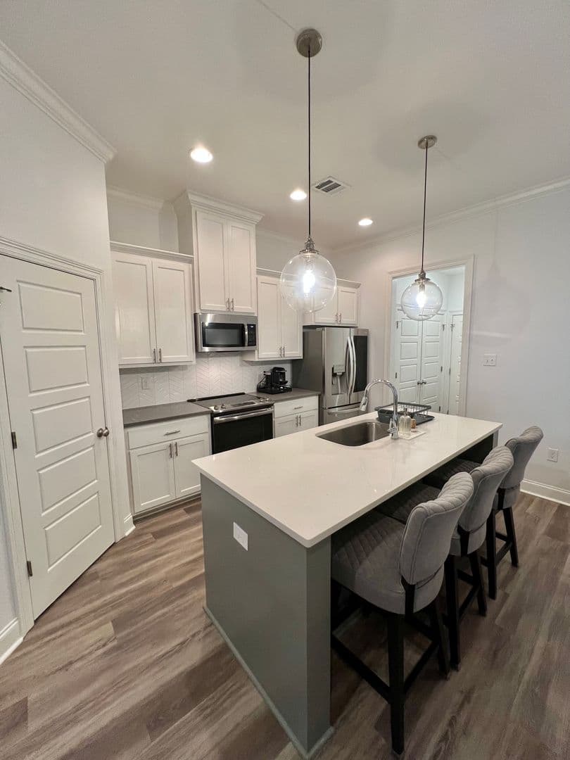 Baton Rouge Townhome: 8111 Stonelake Circle Ave