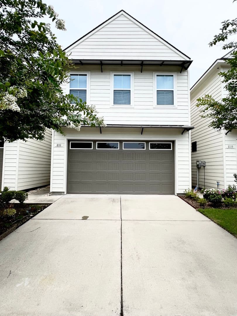 Baton Rouge Townhome: 8111 Stonelake Circle Ave