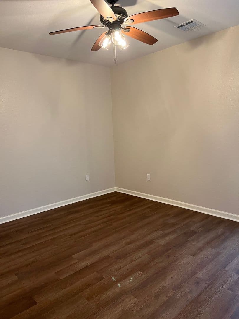 Lake Charles Apartment: 1815 Elm Street (St Andrews)