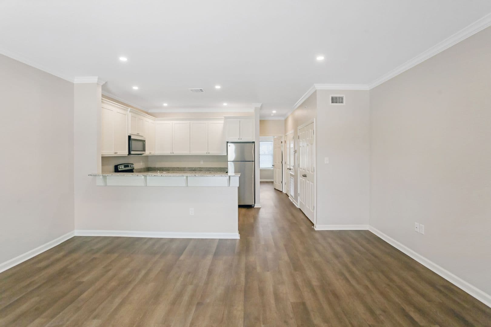 Lake Charles Apartment: 1815 Elm Street (St Andrews)