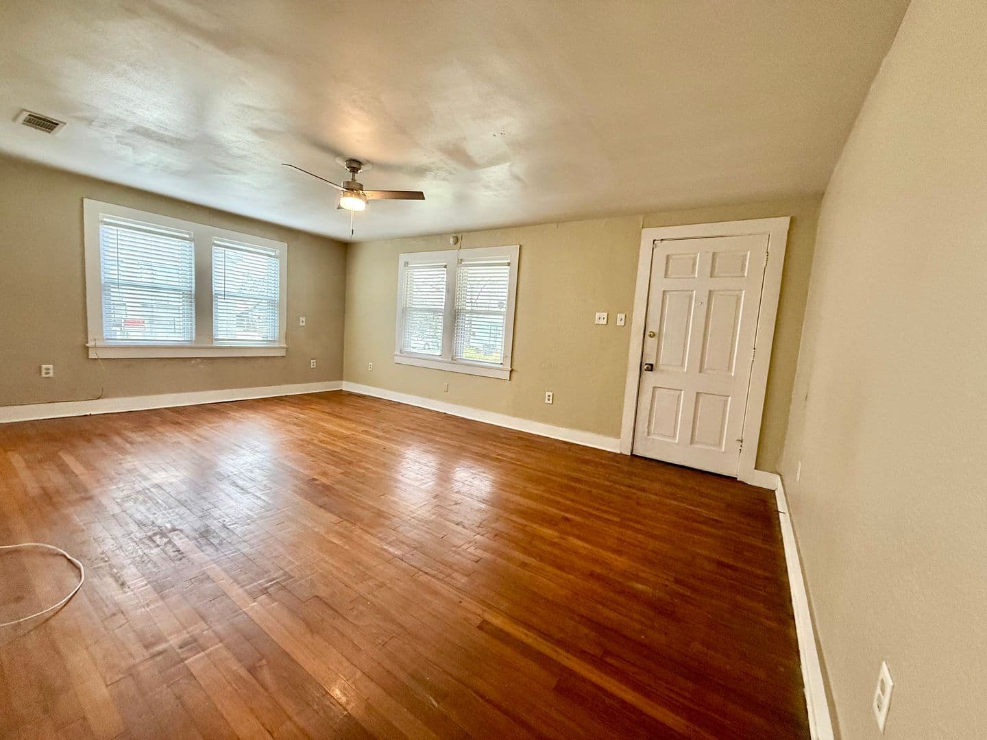 Baton Rouge House: 835 Iris St.