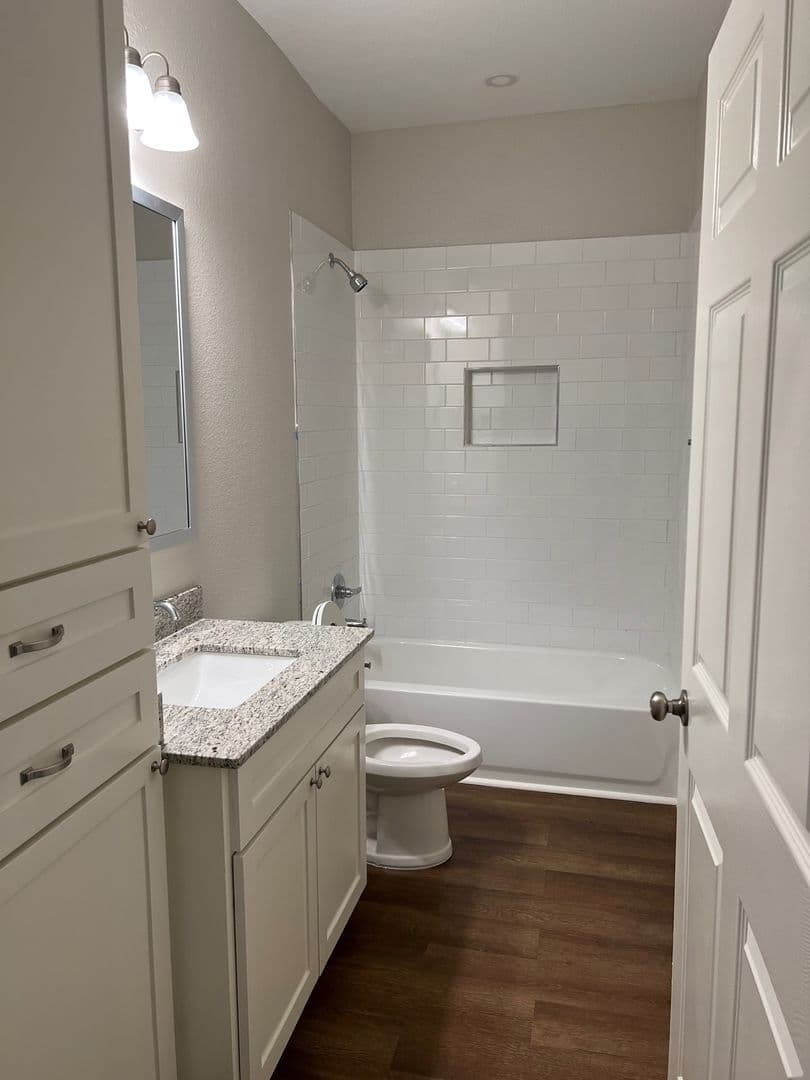 Lake Charles Apartment: 1815 Elm Street (St Andrews)