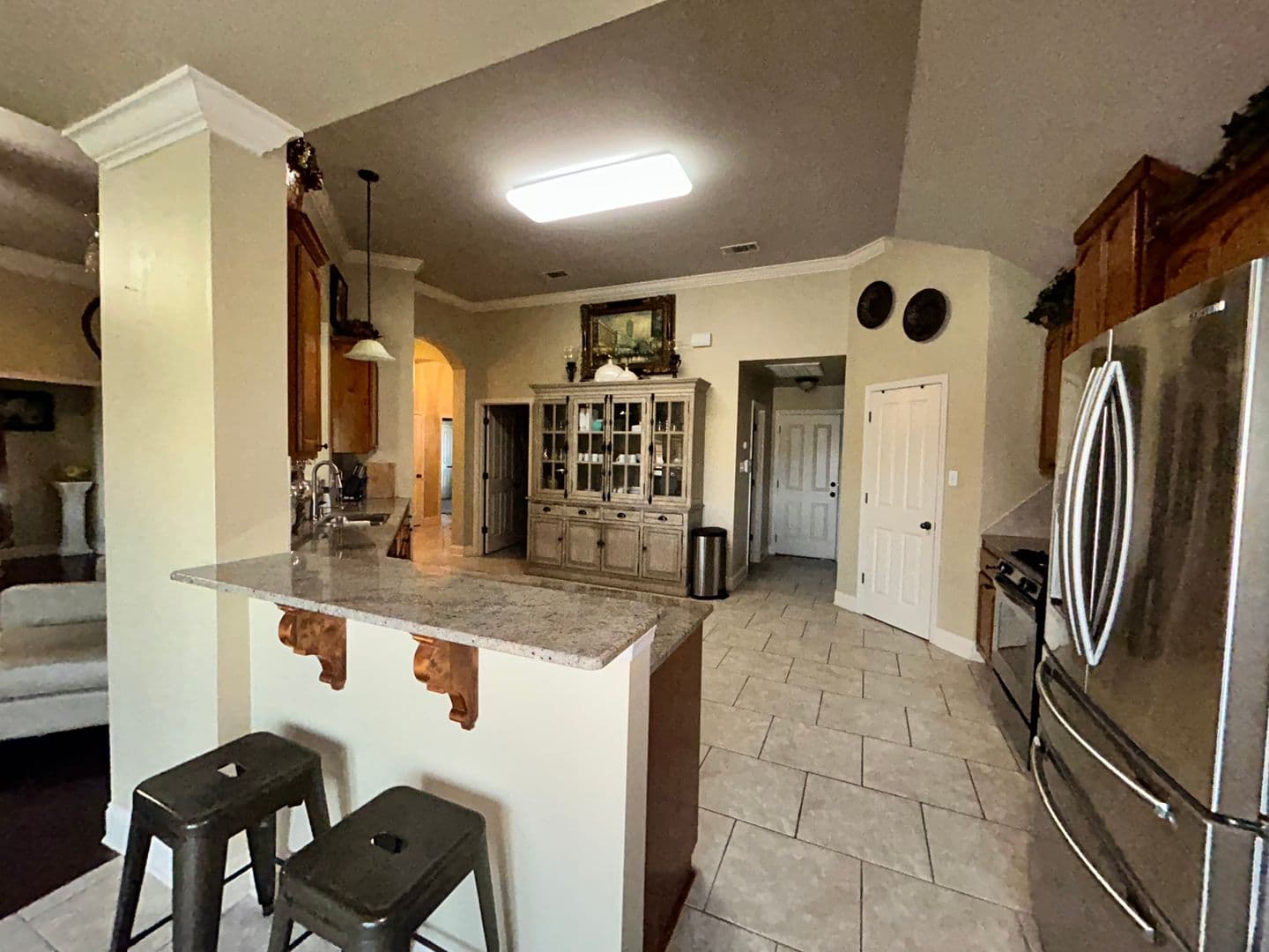 Prairieville House: 41488 Creekstone Ave