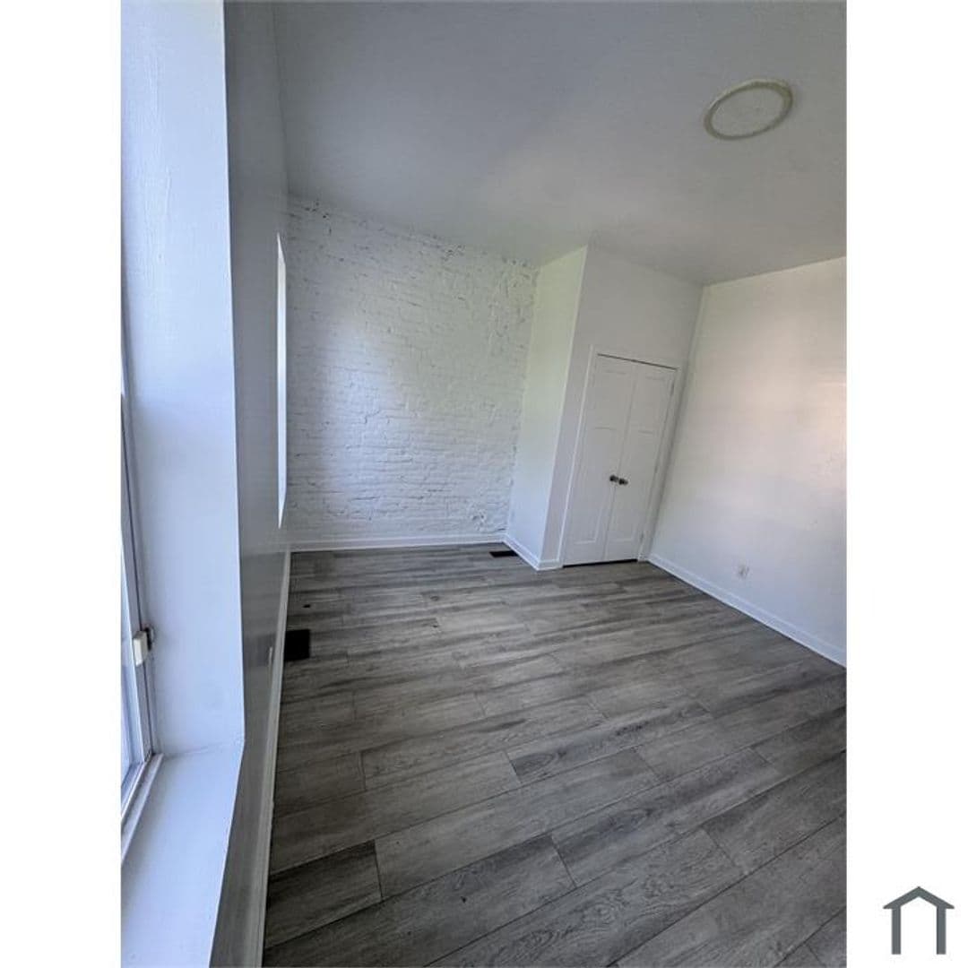 Philadelphia House: 2531 N Dover St.