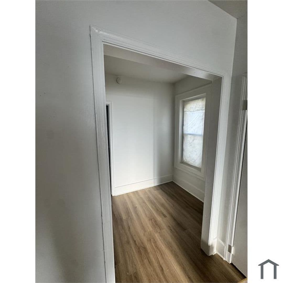 Coatesville House: 108 S Eighth Ave