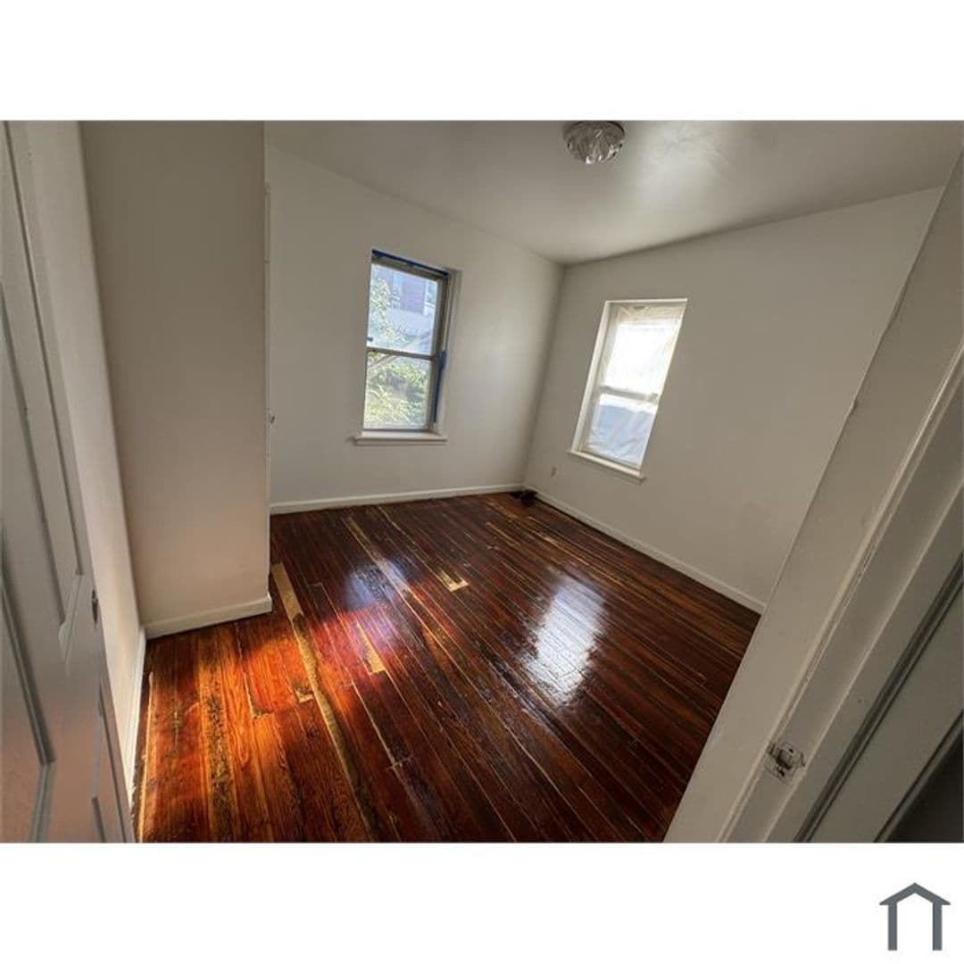 Coatesville House: 330 Walnut St.