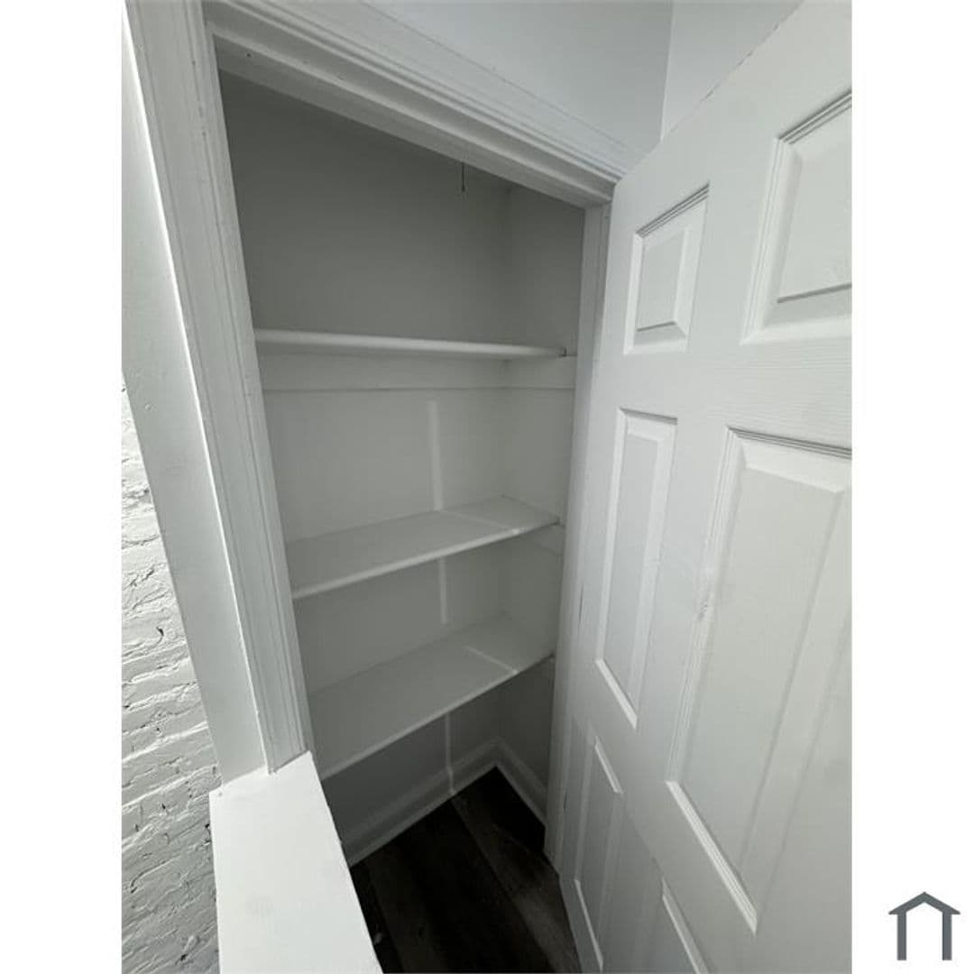 Philadelphia House: 3051 N Judson St