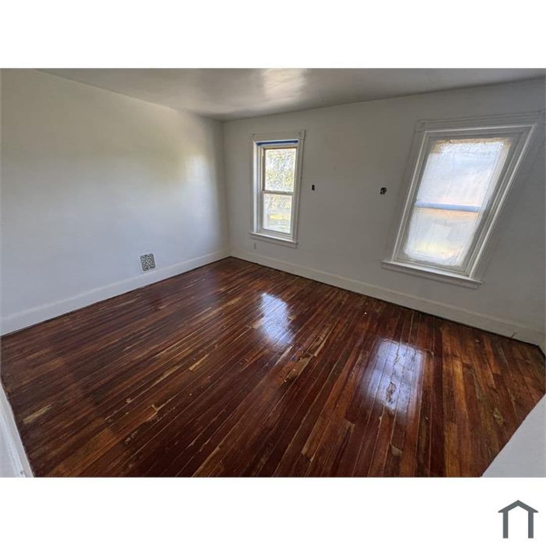 Coatesville House: 330 Walnut St.