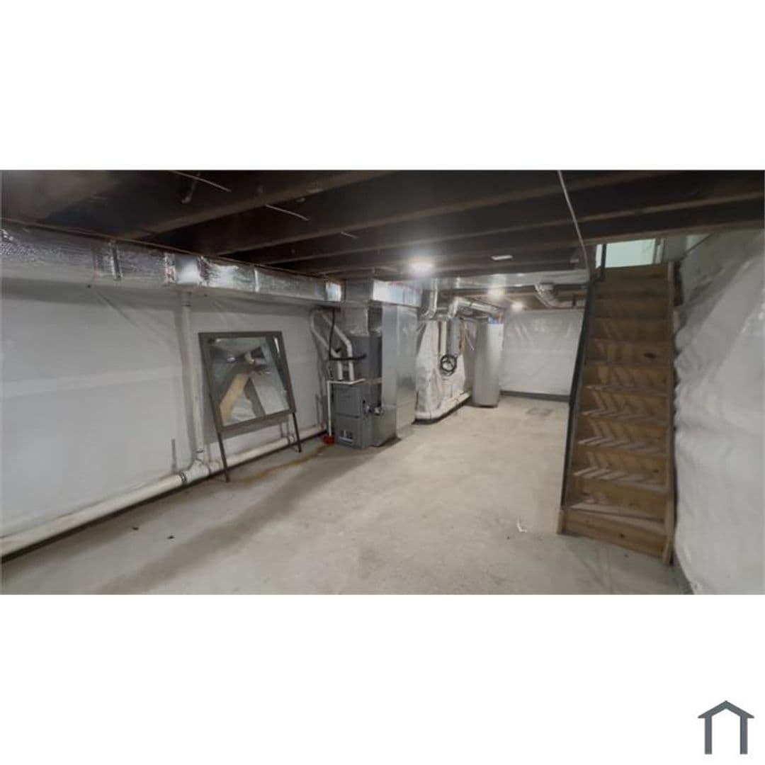 Philadelphia House: 2859 N Ringgold St