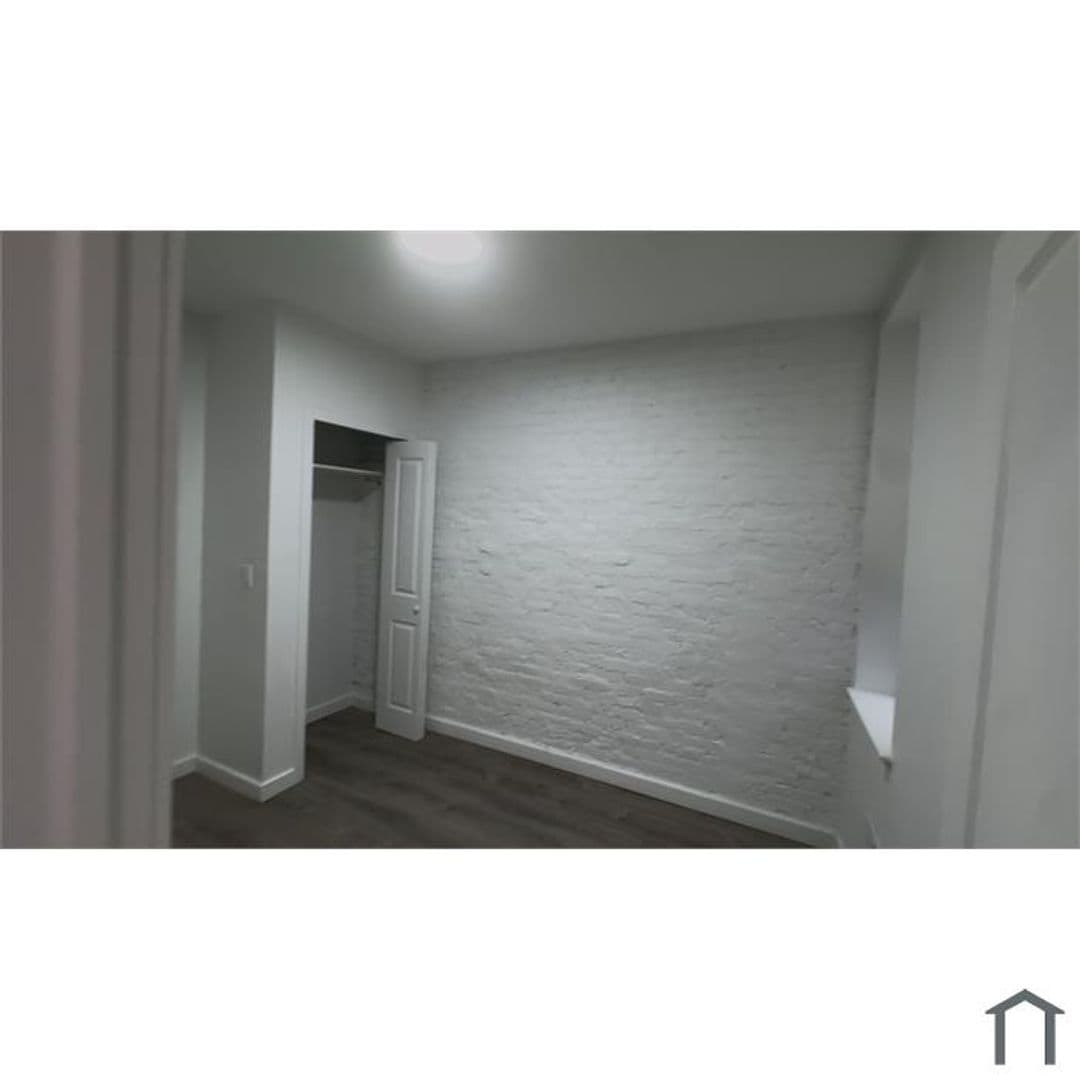Philadelphia House: 2859 N Ringgold St