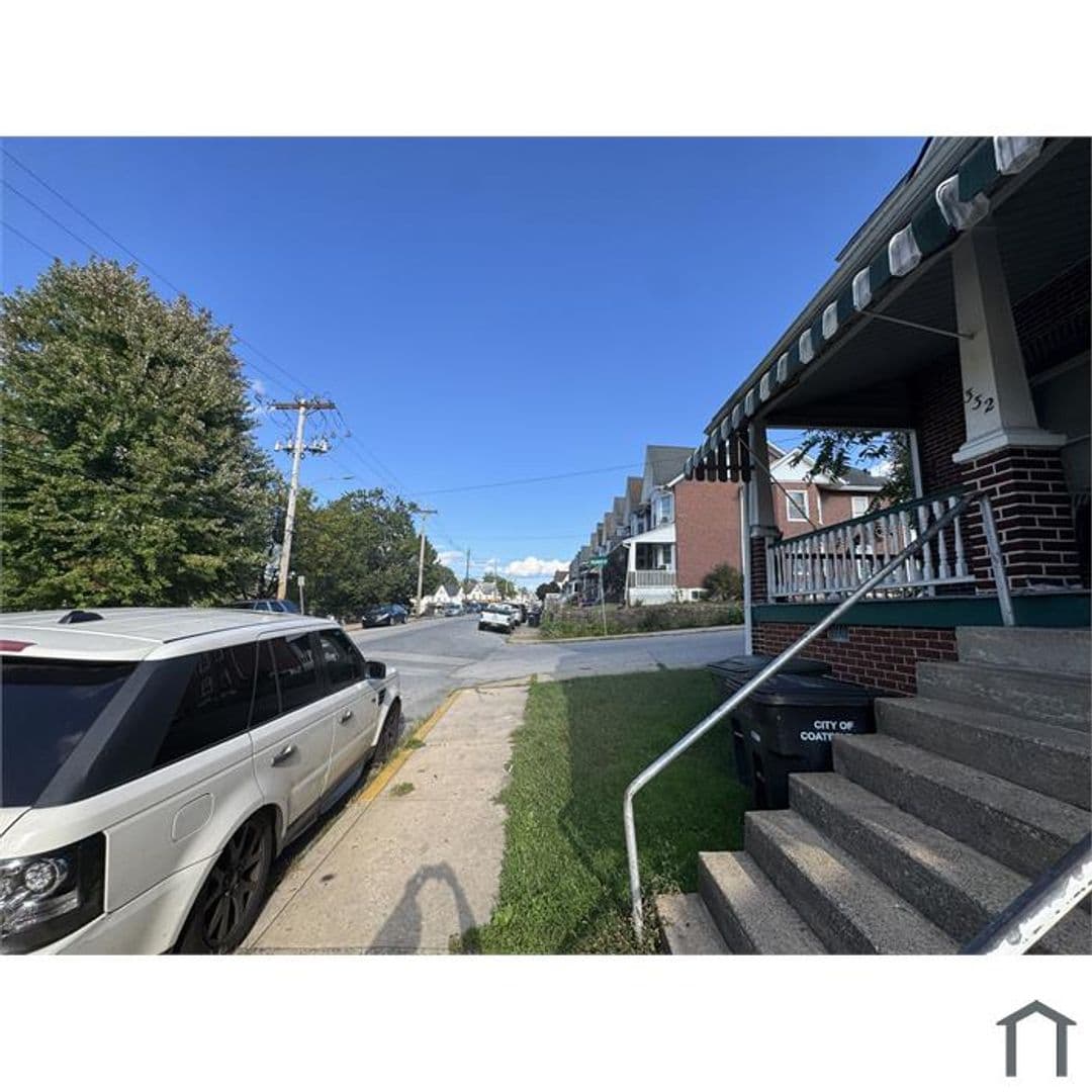 Coatesville House: 330 Walnut St.