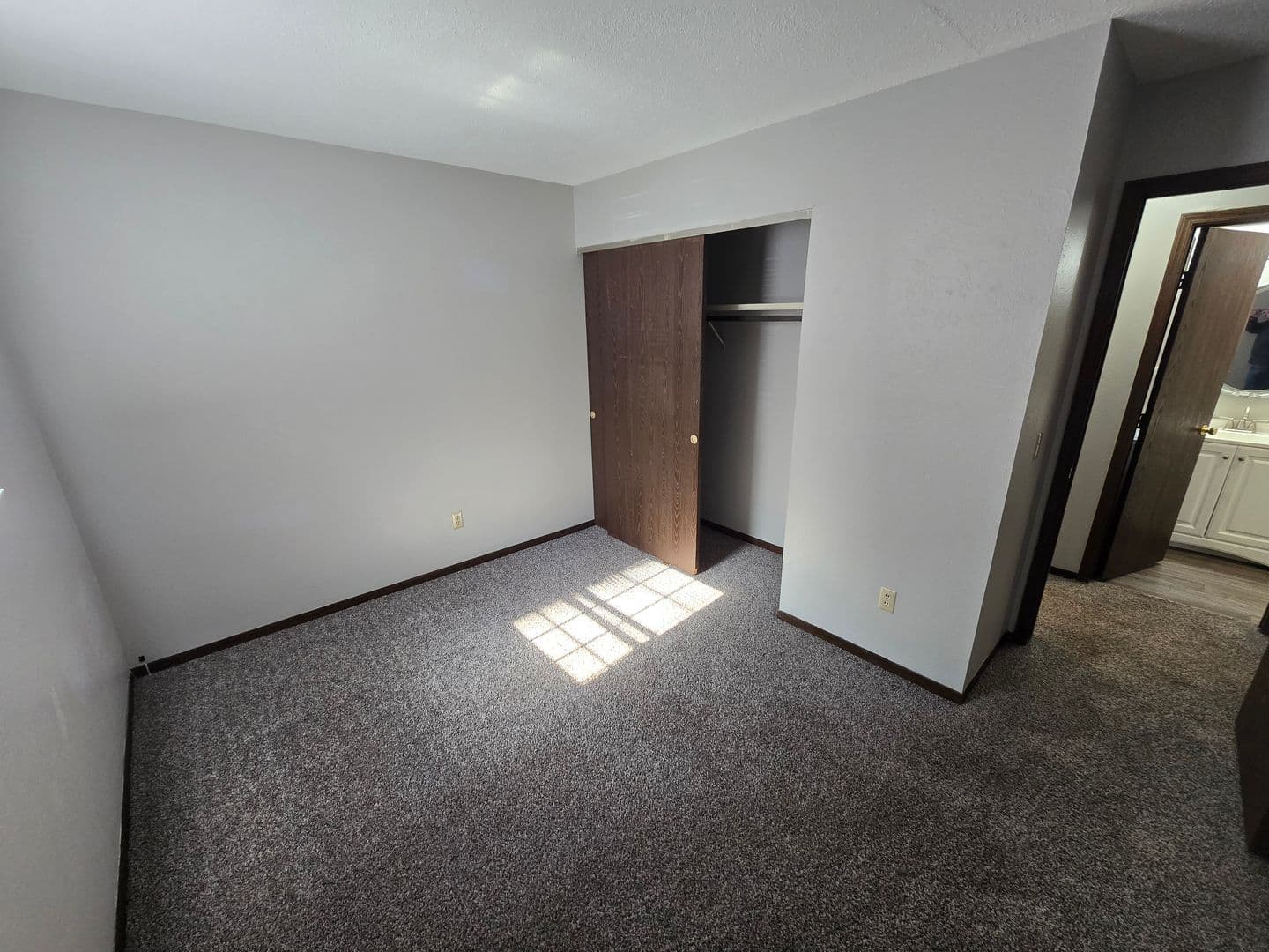 TOLEDO Apartment: 3355 W LASKEY RD