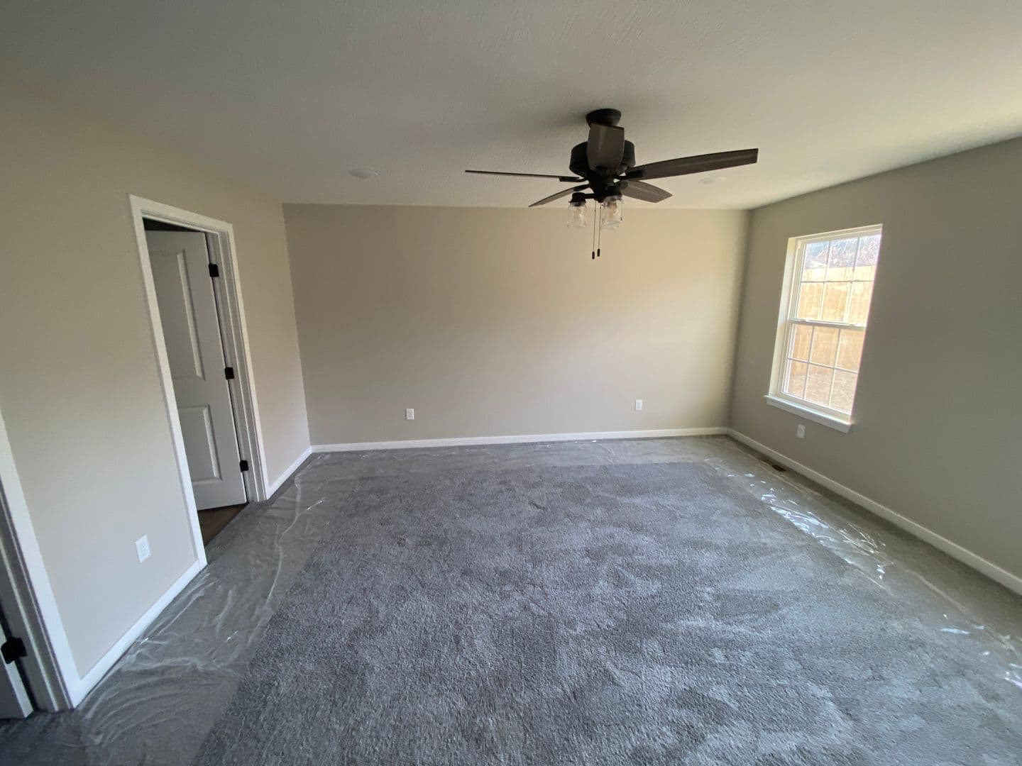 Willard House: 420 E Logan St
