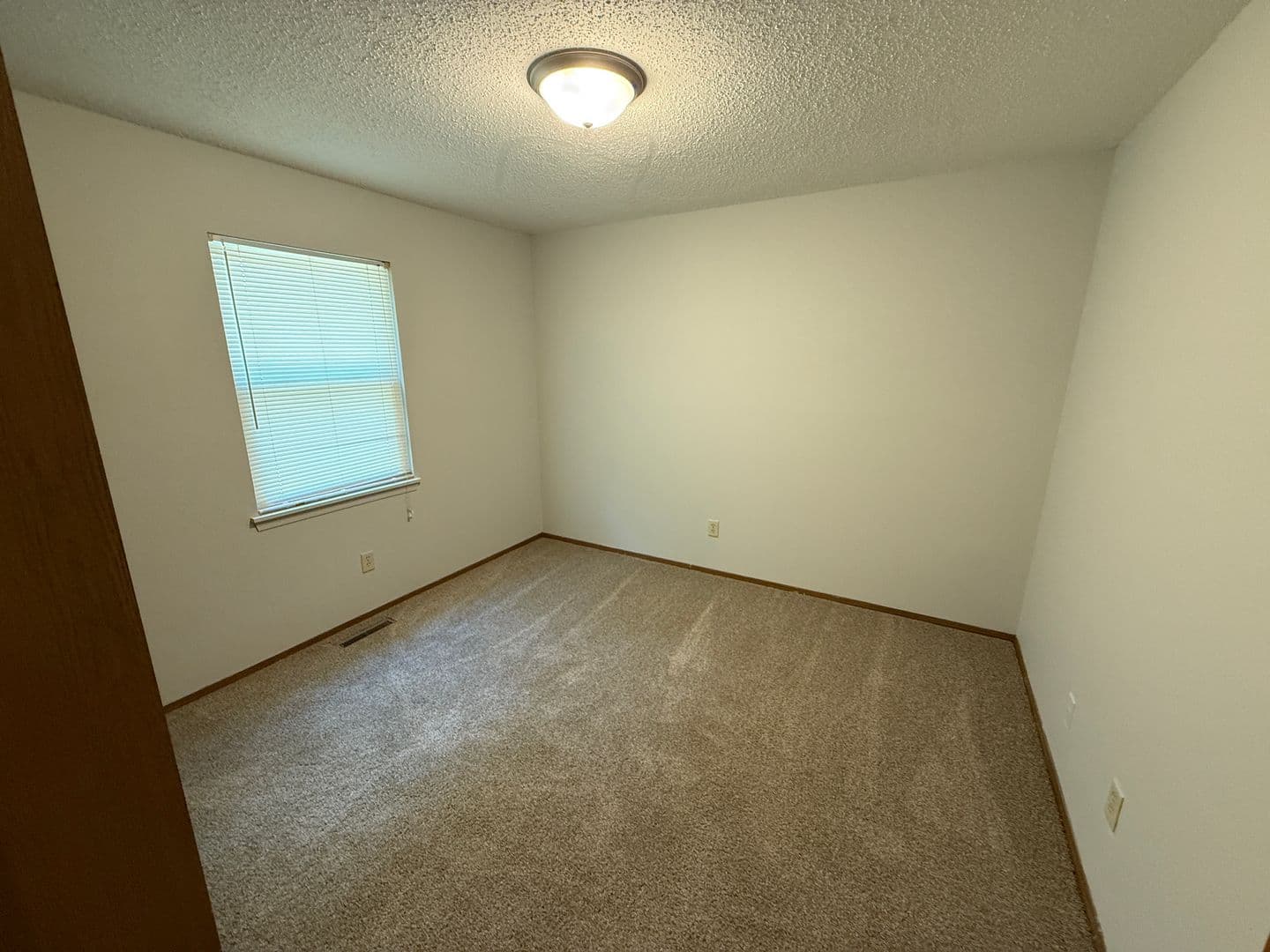 Springfield House: 1517 W Madison