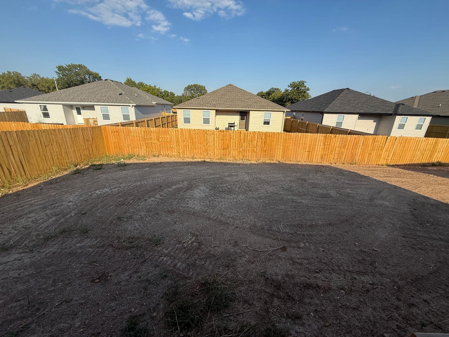 Springfield House: 3462 N Ohara Ave